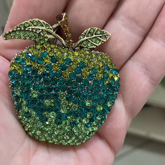 Betsey Johnson Green Blue Apple Brooch - Picture 4 of 8